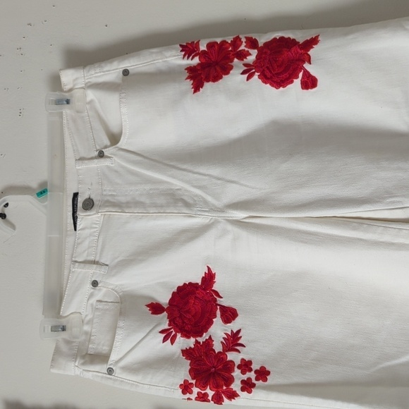 Banana Republic Wide Leg Embroidered Jeans - Picture 2 of 12